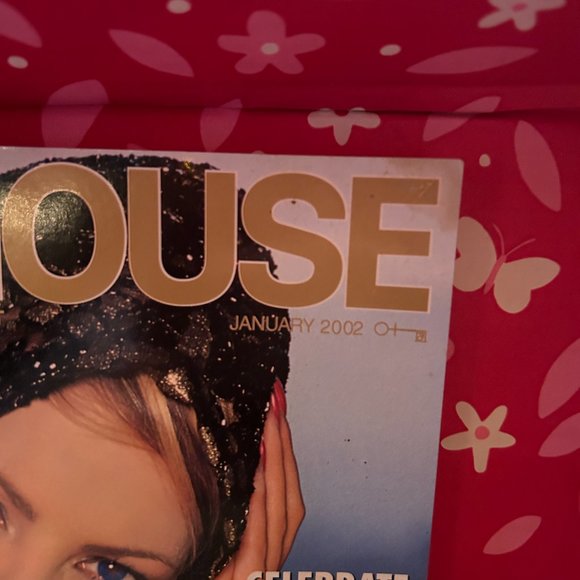 Penthouse JANUARY 2002 KARRIE JACOBS MEGAN MASON Pet of the Year Centerfold Nude - Picture 2 of 2